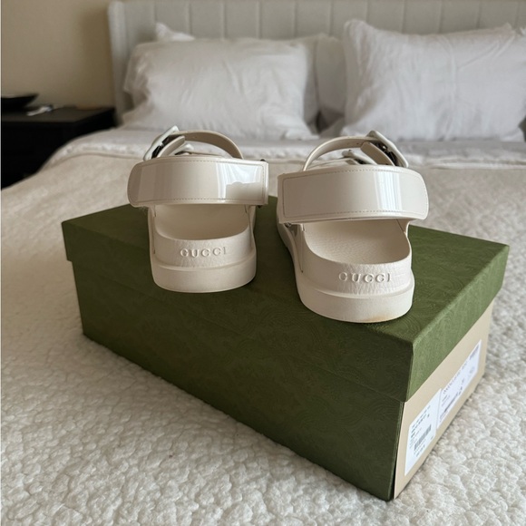 Gucci Isla Sandals - Picture 5 of 5